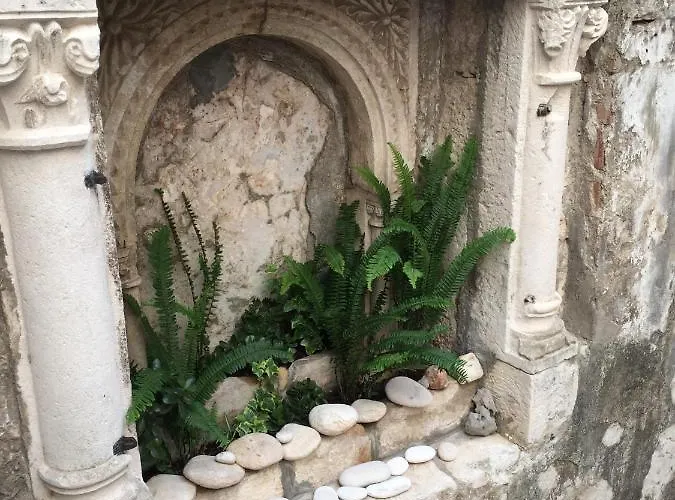 Guest house Spanic Palace