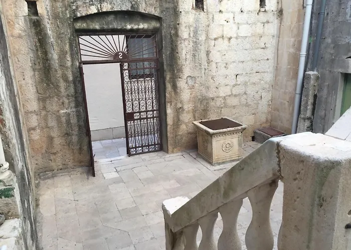 Guest house Spanic Palace 3*